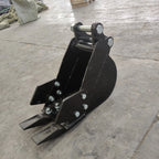 2 Ton New Mini Excavator, EPA certified USA KUBOTA Diesel Engine , Attachments