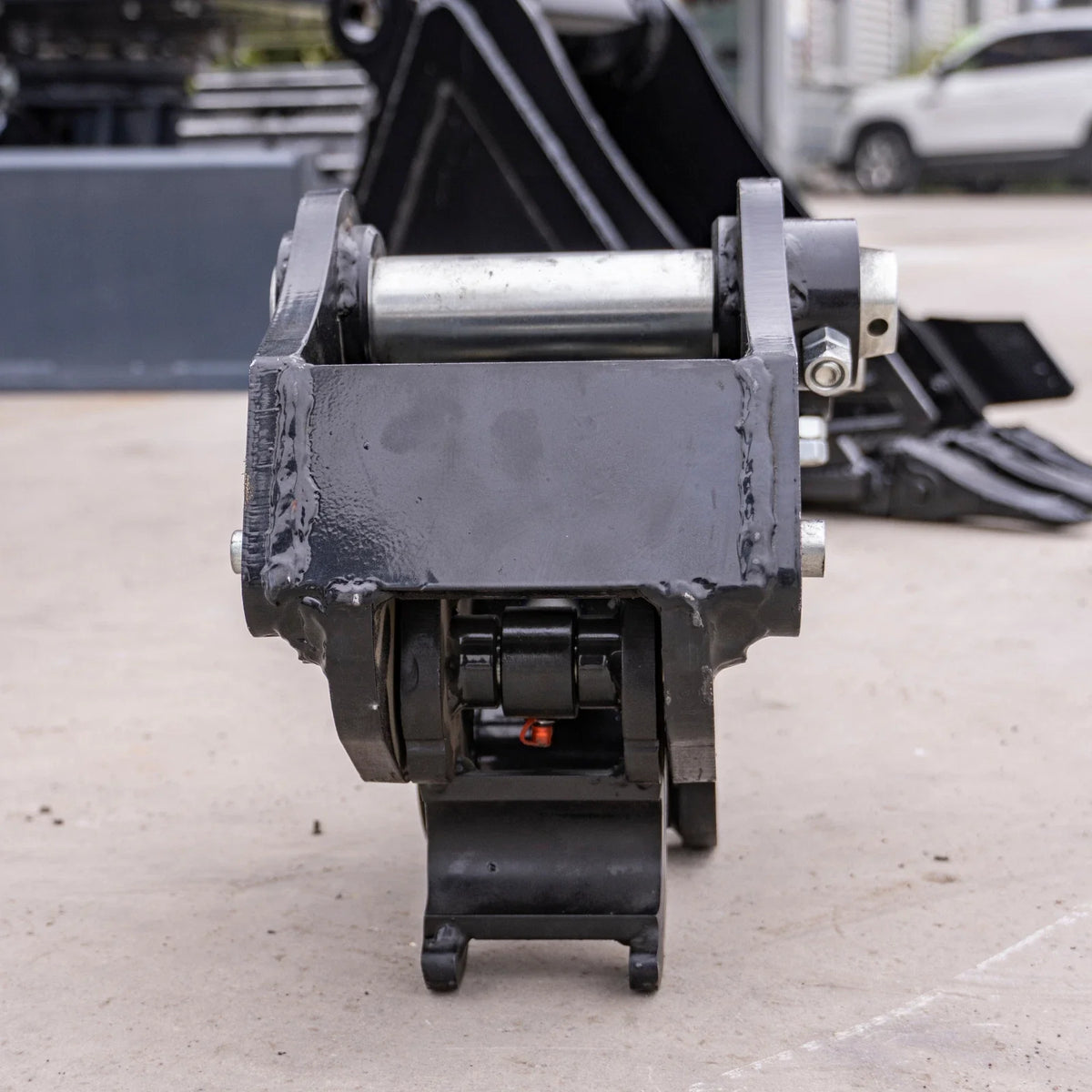 Quick Hitch Coupler Attachment for TYPHON KUVUO 4.0 Mini Excavator